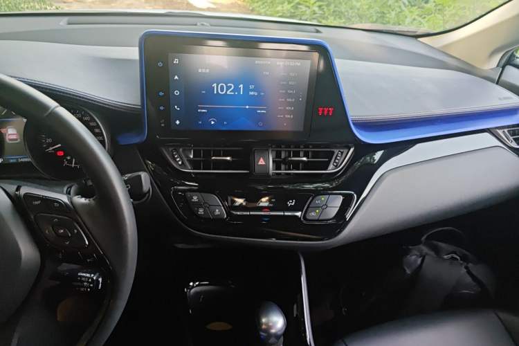 Used Toyota C-HR 2021 2.0L Luxury Edition Audio And AC Panel