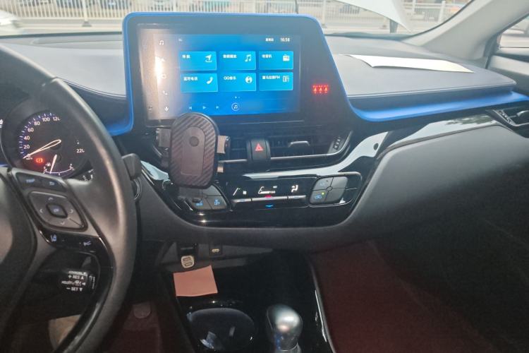 Used Toyota C-HR 2021 2.0L Luxury Edition Audio And AC Panel