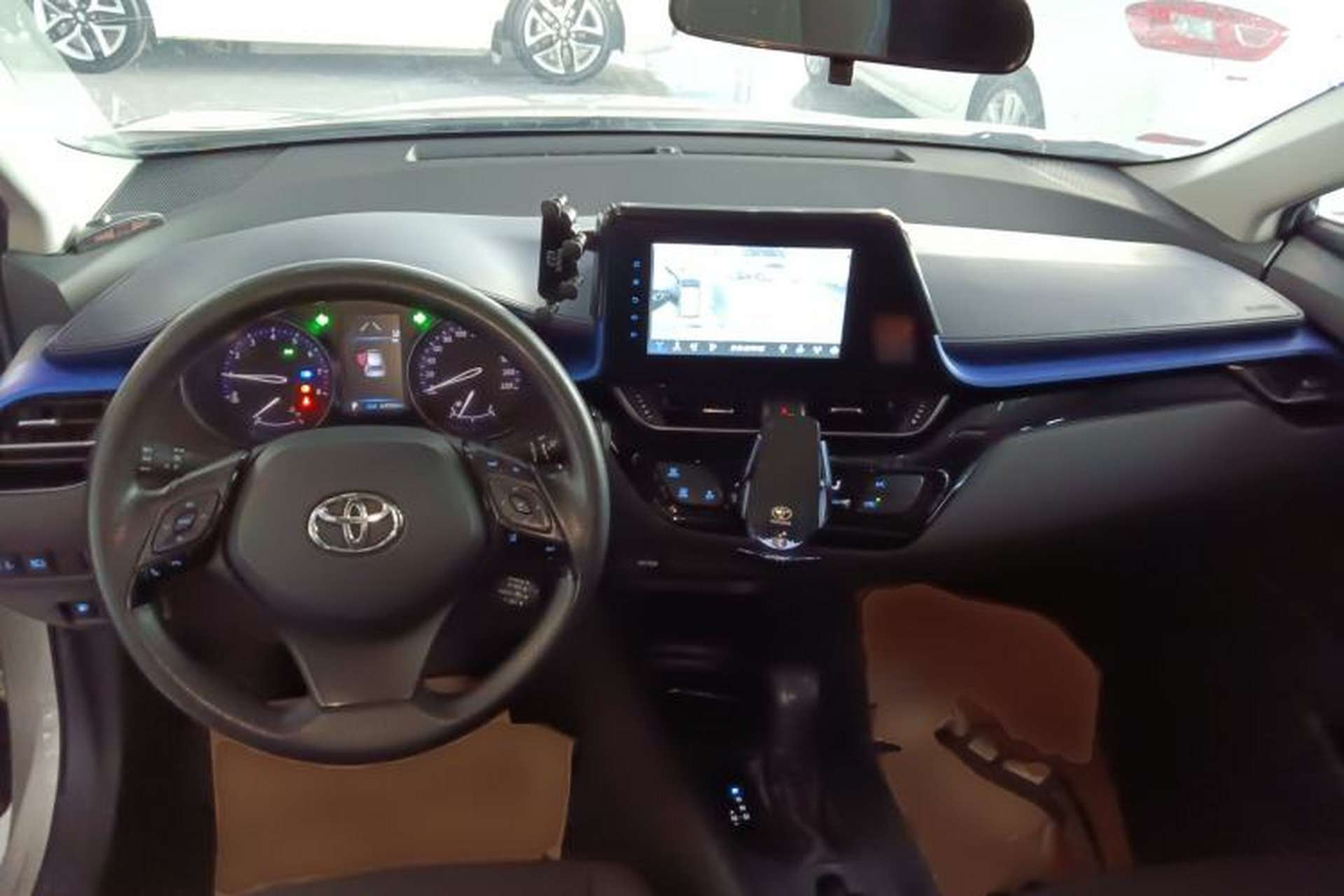 Used Toyota C-HR 2021 2.0L Comfort Edition Center Console