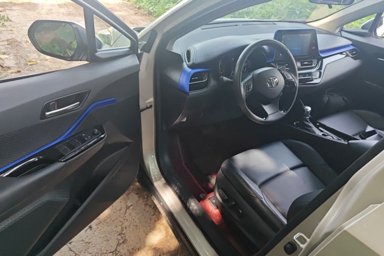 Used Toyota C-HR 2021 2.0L Luxury Edition Driver Seat