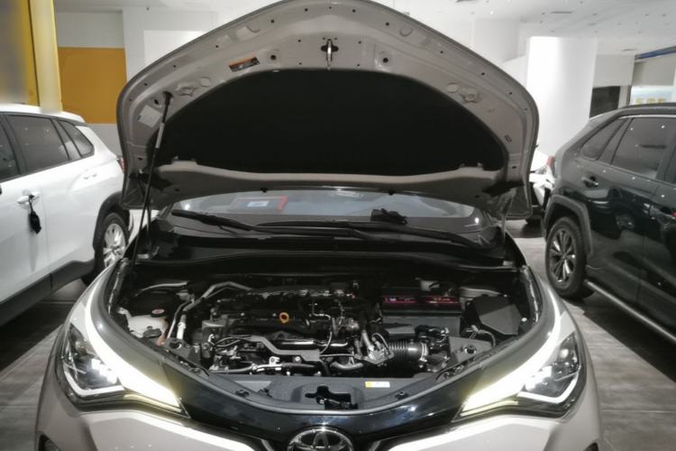 Used Toyota C-HR 2021 2.0L Luxury Edition Engine Bay