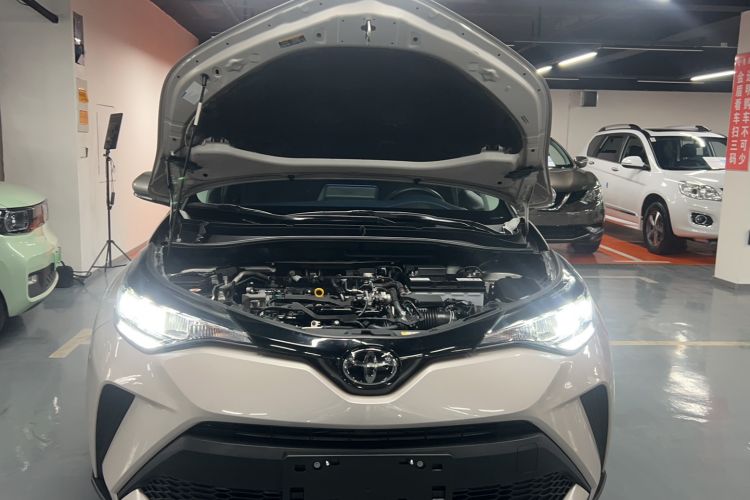 Used Toyota C-HR 2021 2.0L Comfort Edition Engine Bay