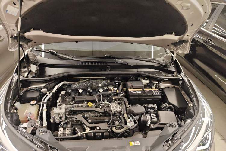 Used Toyota C-HR 2021 2.0L Luxury Edition Engine Bay