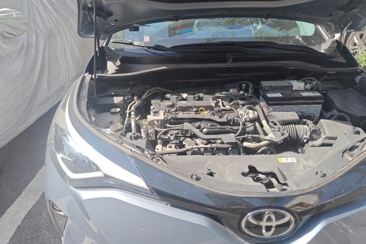 Used Toyota C-HR 2021 2.0L Luxury Edition Engine Bay Right