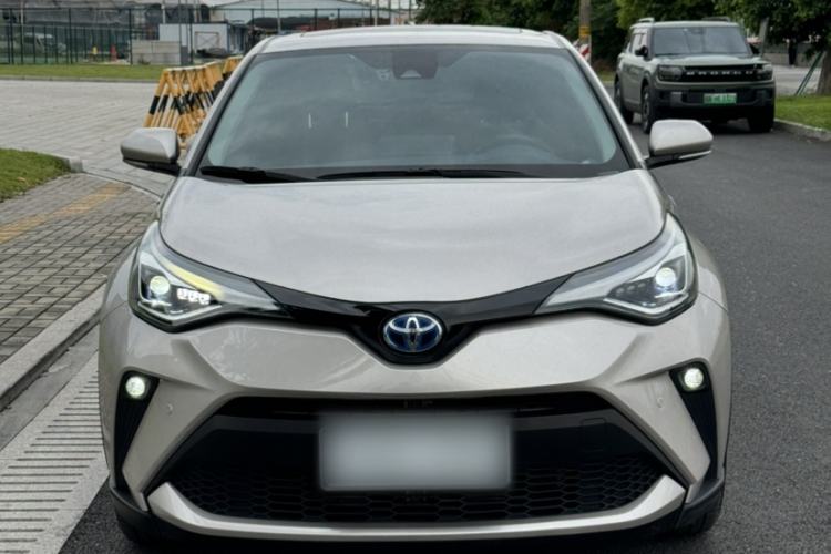 Used Toyota C-HR 2021 Dual-Motor 2.0L E-CVT Luxury Edition Exterior 2