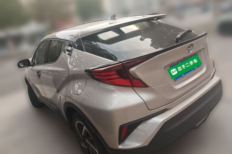 Used Toyota C-HR 2021 2.0L Luxury Edition Exterior 3