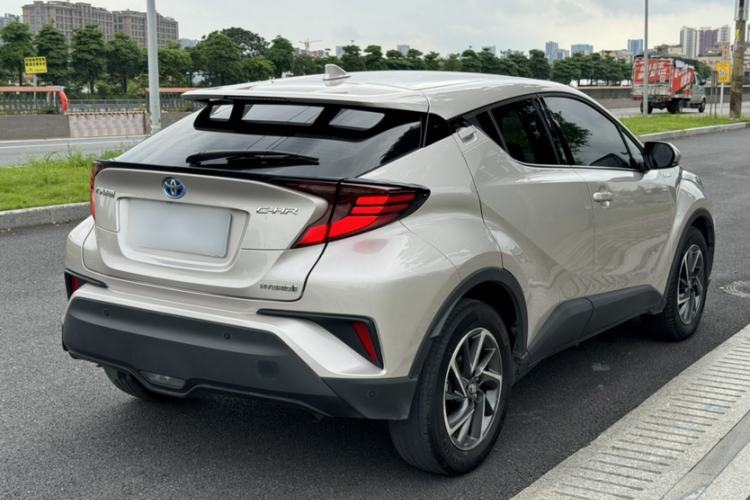 Used Toyota C-HR 2021 Dual-Motor 2.0L E-CVT Luxury Edition Exterior 4