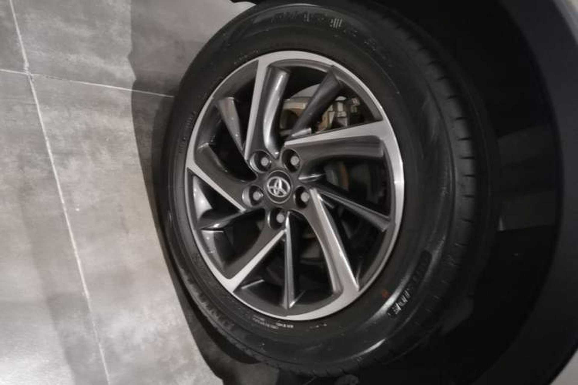Used Toyota C-HR 2021 2.0L Luxury Edition Exterior 5