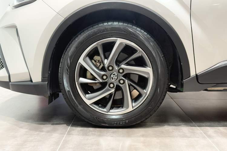 Used Toyota C-HR 2021 2.0L Luxury Edition Exterior 7