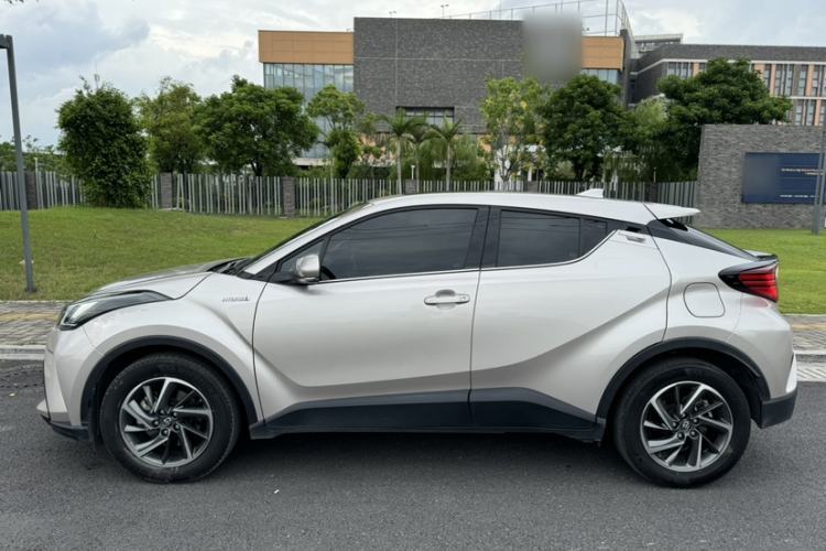 Used Toyota C-HR 2021 Dual-Motor 2.0L E-CVT Luxury Edition Exterior 9