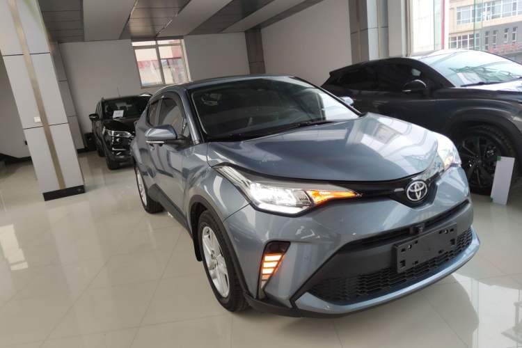 Used Toyota C-HR 2021 2.0L Comfort Edition Front Right 45 Deg