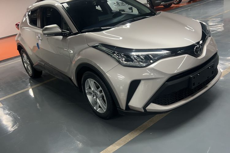 Used Toyota C-HR 2021 2.0L Comfort Edition Front Right 45 Deg