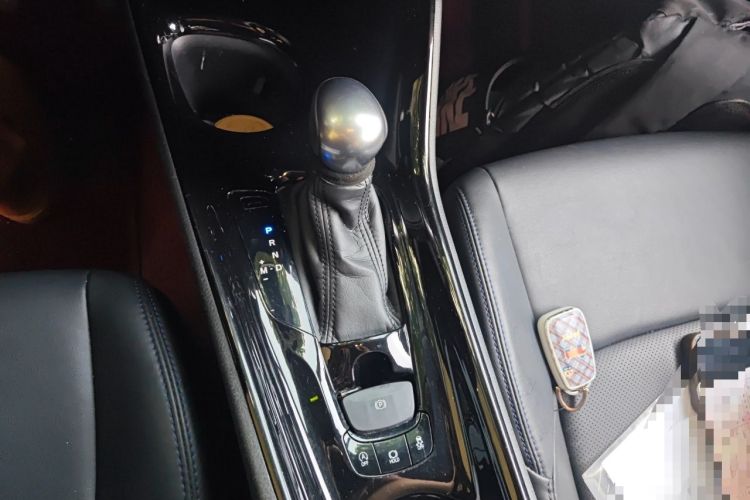 Used Toyota C-HR 2021 2.0L Luxury Edition Gear Lever