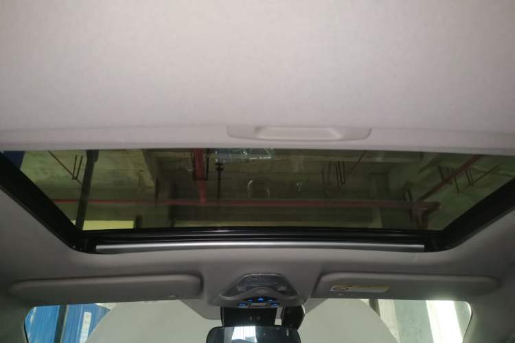 Used Toyota C-HR 2021 2.0L Luxury Edition Headliner