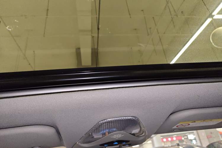 Used Toyota C-HR 2021 2.0L Luxury Edition Headliner