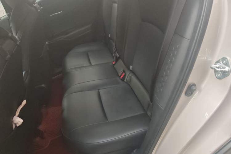 Used Toyota C-HR 2021 2.0L Luxury Edition Interior 4