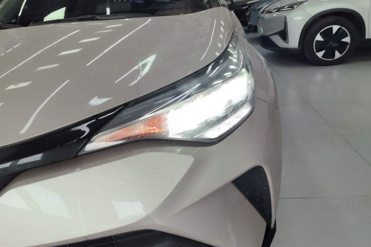 Used Toyota C-HR 2021 2.0L Comfort Edition Left Front Headlight