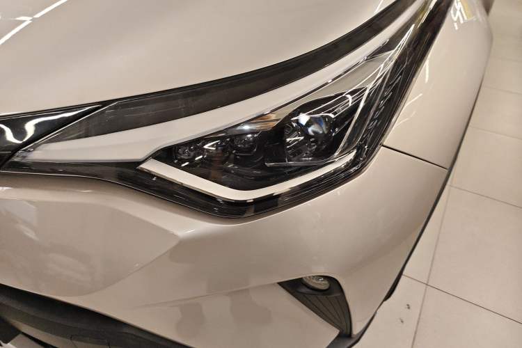 Used Toyota C-HR 2021 2.0L Luxury Edition Left Front Headlight
