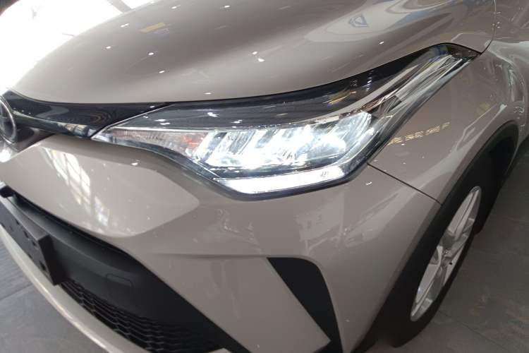 Used Toyota C-HR 2021 2.0L Comfort Edition Left Front Headlight