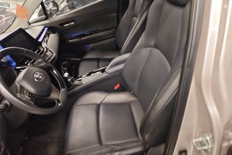 Used Toyota C-HR 2021 2.0L Luxury Edition Left Front Seat
