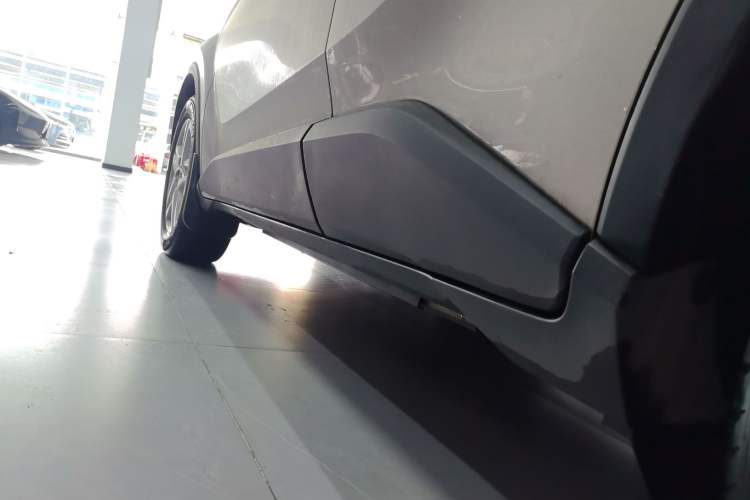Used Toyota C-HR 2021 2.0L Comfort Edition Left Side Sill