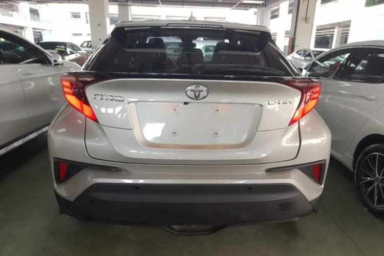 Used Toyota C-HR 2021 2.0L Luxury Edition Rear