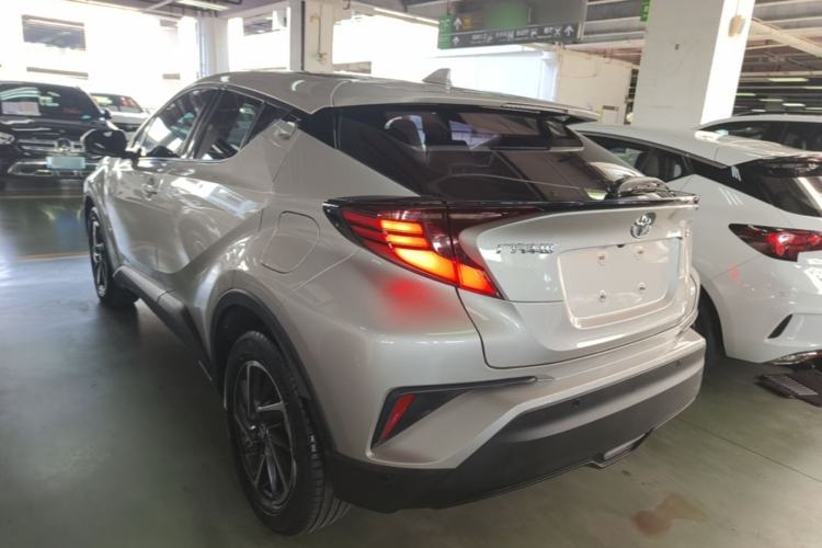 Used Toyota C-HR 2021 2.0L Luxury Edition Rear Left 45 Deg