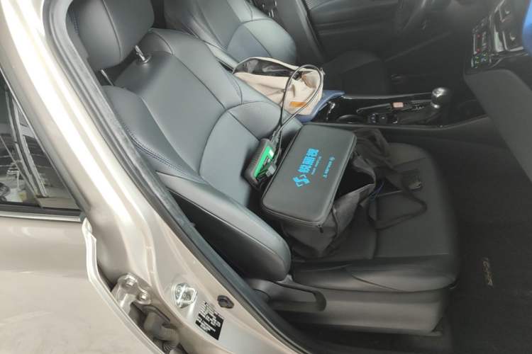 Used Toyota C-HR 2021 Dual-Motor 2.0L E-CVT Luxury Edition Right Front Seat