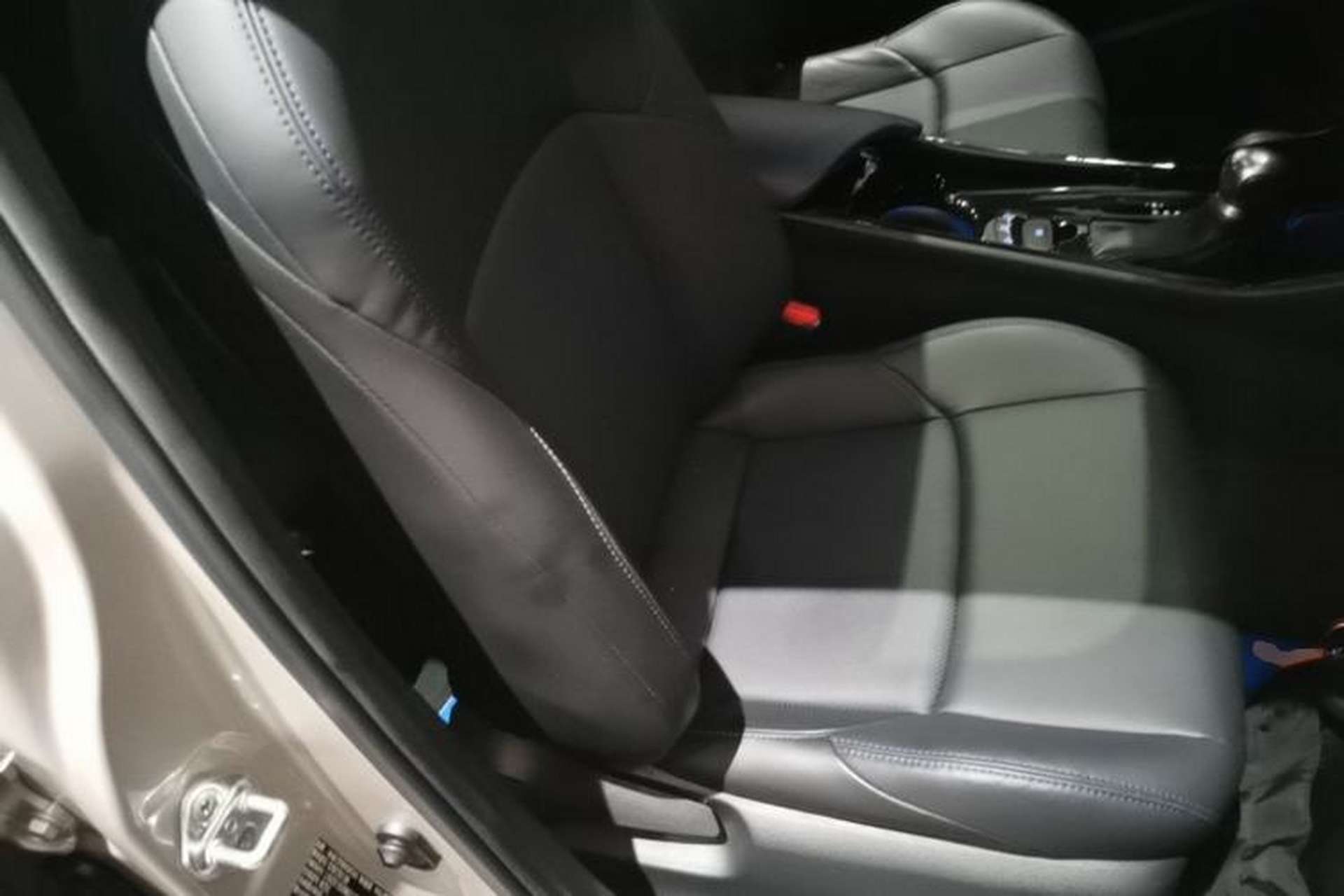 Used Toyota C-HR 2021 2.0L Luxury Edition Right Front Seat