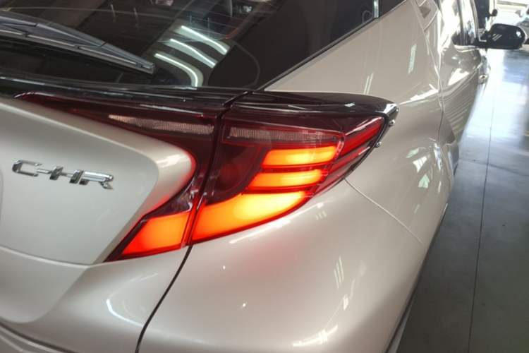 Used Toyota C-HR 2021 2.0L Luxury Edition Right Rear Taillight