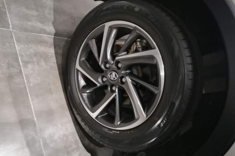 Used Toyota C-HR 2021 2.0L Luxury Edition Right Rear Wheel Hub