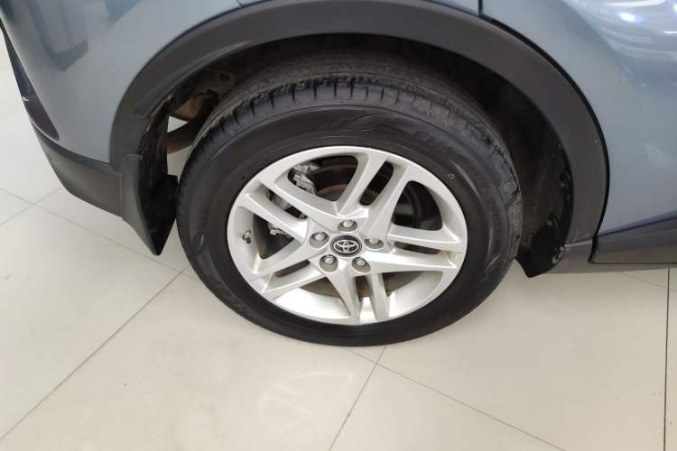 Used Toyota C-HR 2021 2.0L Comfort Edition Right Rear Wheel Hub