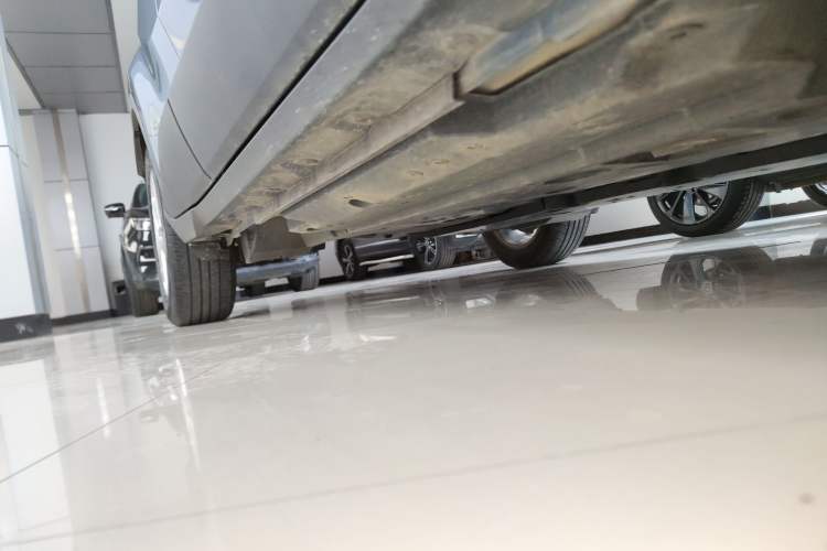 Used Toyota C-HR 2021 2.0L Comfort Edition Right Side Sill