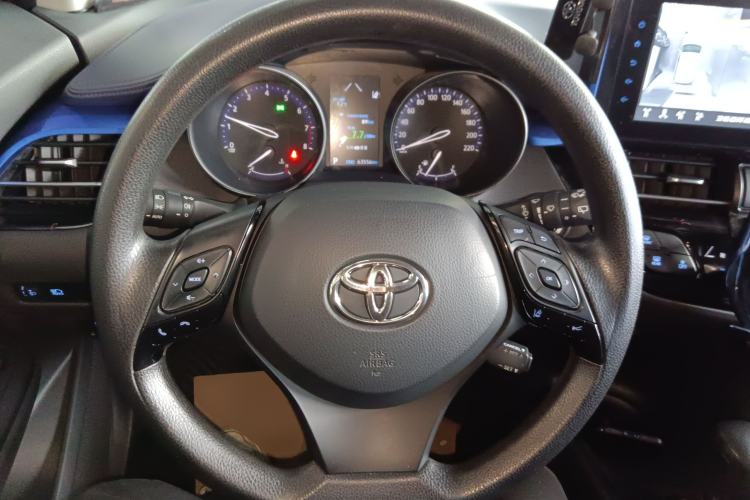 Used Toyota C-HR 2021 2.0L Comfort Edition Steering Wheel