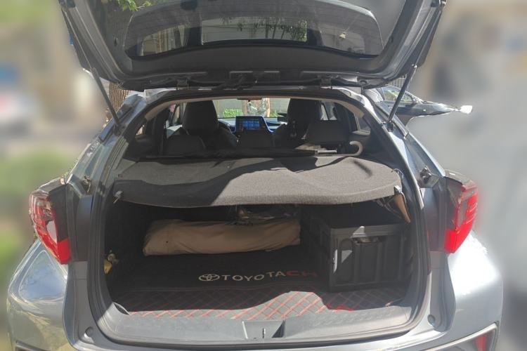 Used Toyota C-HR 2021 2.0L Luxury Edition Trunk