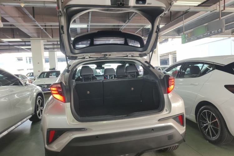 Used Toyota C-HR 2021 2.0L Luxury Edition Trunk