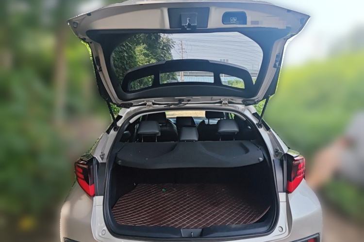 Used Toyota C-HR 2021 2.0L Luxury Edition Trunk