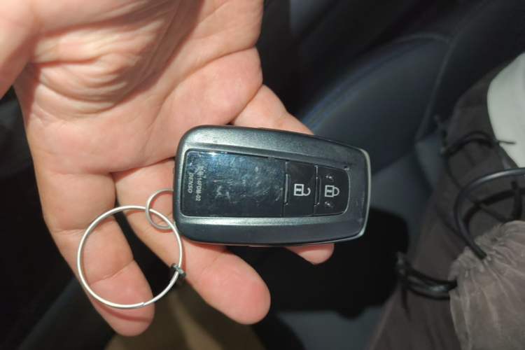 Used Toyota C-HR 2021 2.0L Luxury Edition Vehicle Key