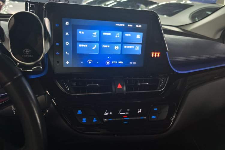 Used Toyota C-HR 2021 2.0L Luxury Edition Audio And AC Panel