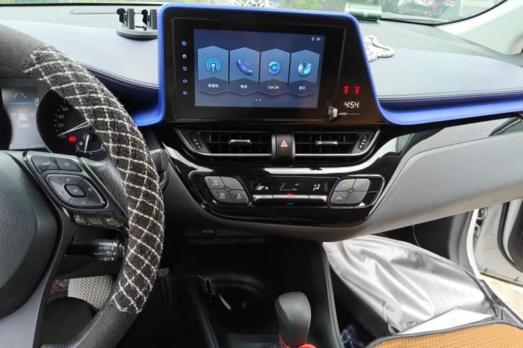 Used Toyota C-HR 2021 2.0L Comfort Edition Audio And AC Panel