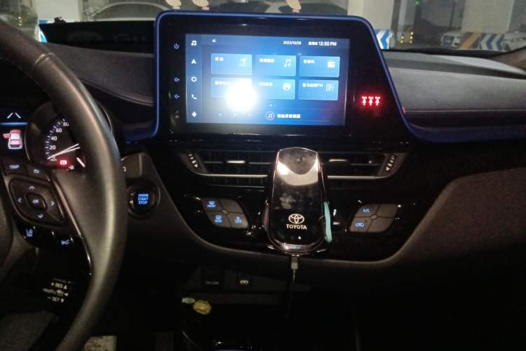 Used Toyota C-HR 2021 2.0L Luxury Edition Audio And AC Panel