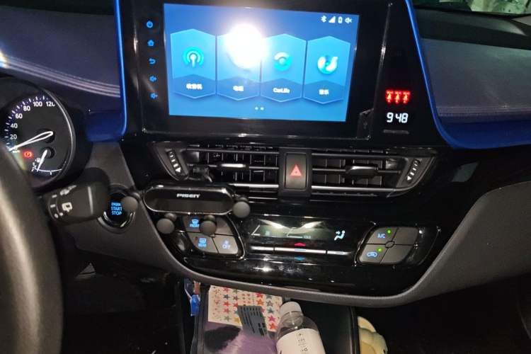 Used Toyota C-HR 2021 2.0L Comfort Edition Audio And AC Panel