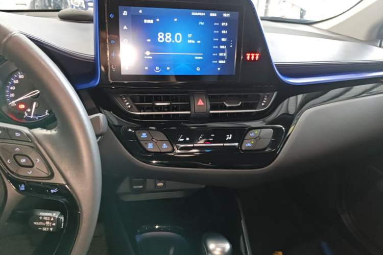 Used Toyota C-HR 2021 2.0L Luxury Edition Audio And AC Panel