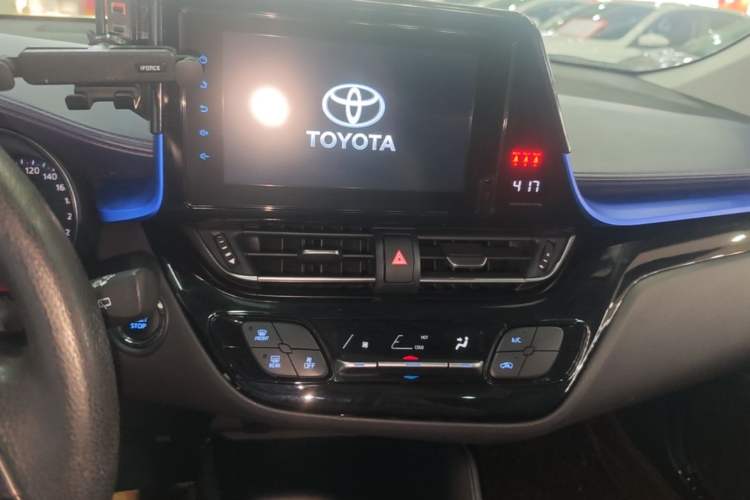Used Toyota C-HR 2021 2.0L Comfort Edition Audio And AC Panel