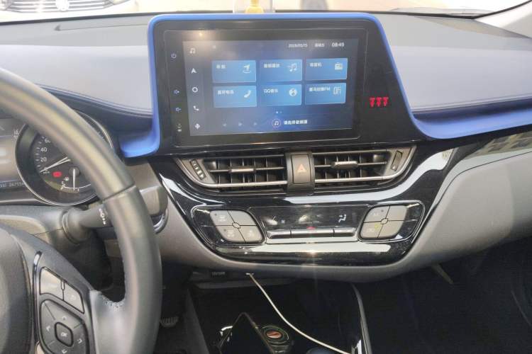 Used Toyota C-HR 2021 2.0L Luxury Edition Audio And AC Panel
