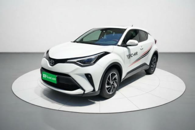 Ojetý Toyota C-HR 2021 2.0L Luxury Edition