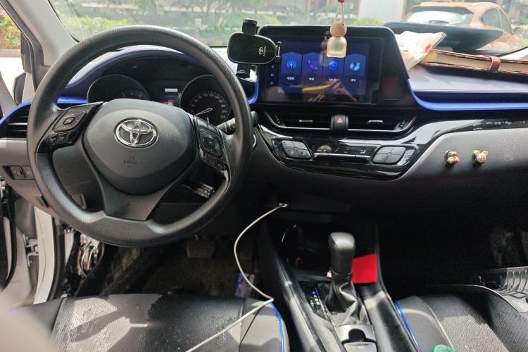Used Toyota C-HR 2021 2.0L Comfort Edition Center Console