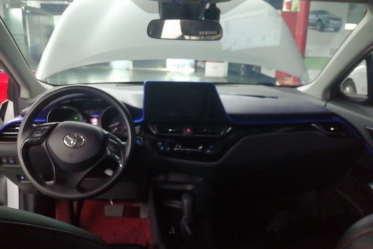 Used Toyota C-HR 2021 2.0L Comfort Edition Center Console