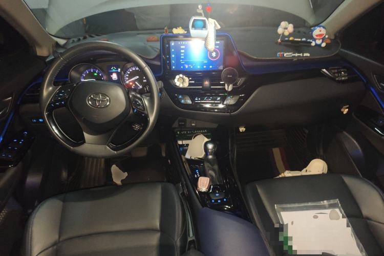 Used Toyota C-HR 2021 2.0L Luxury Edition Center Console