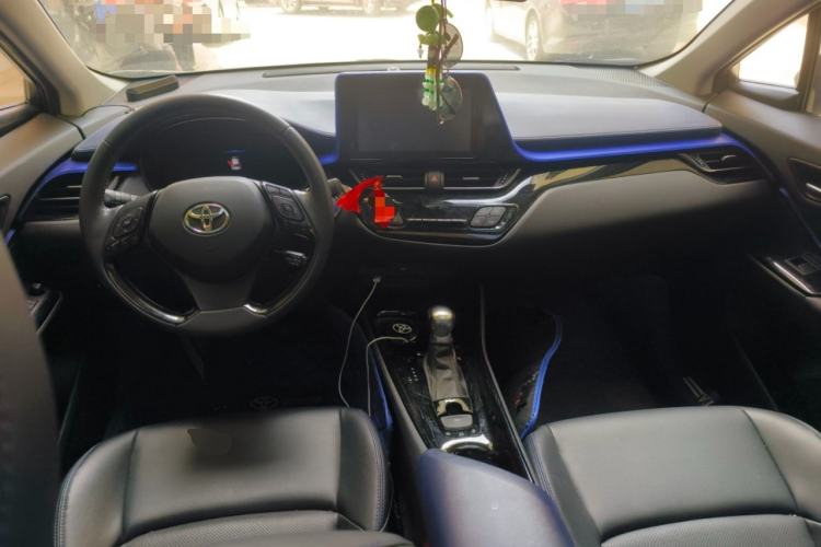 Used Toyota C-HR 2021 Dual-Motor 2.0L E-CVT Luxury Edition Center Console
